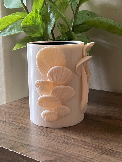 3D Printed Mushroom Planter: Tall Hydroflow Self Watering PLA Pot