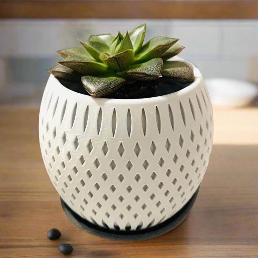 3D Printed Diamond Etch Planter with Drip Tray