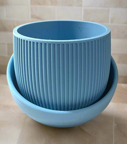 Strata Line Planter: Modern Geometric Design with Drip Tray