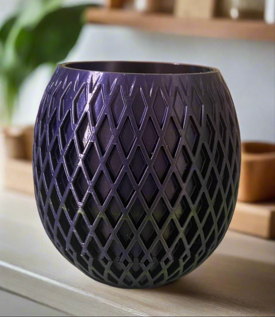 Geospin Planter: 3D Printed Diamond Etch PLA with Drip Tray