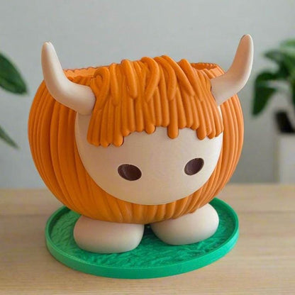 Highland Cow Pot with Drip Tray