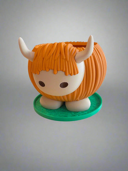 Highland Cow Pot with Drip Tray