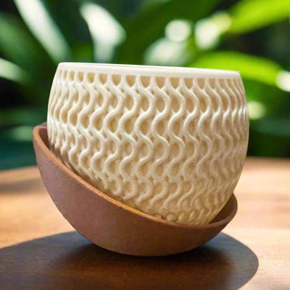 3D Printed Woven Plant Pot with Drip Tray: Two-Tone PLA Planter