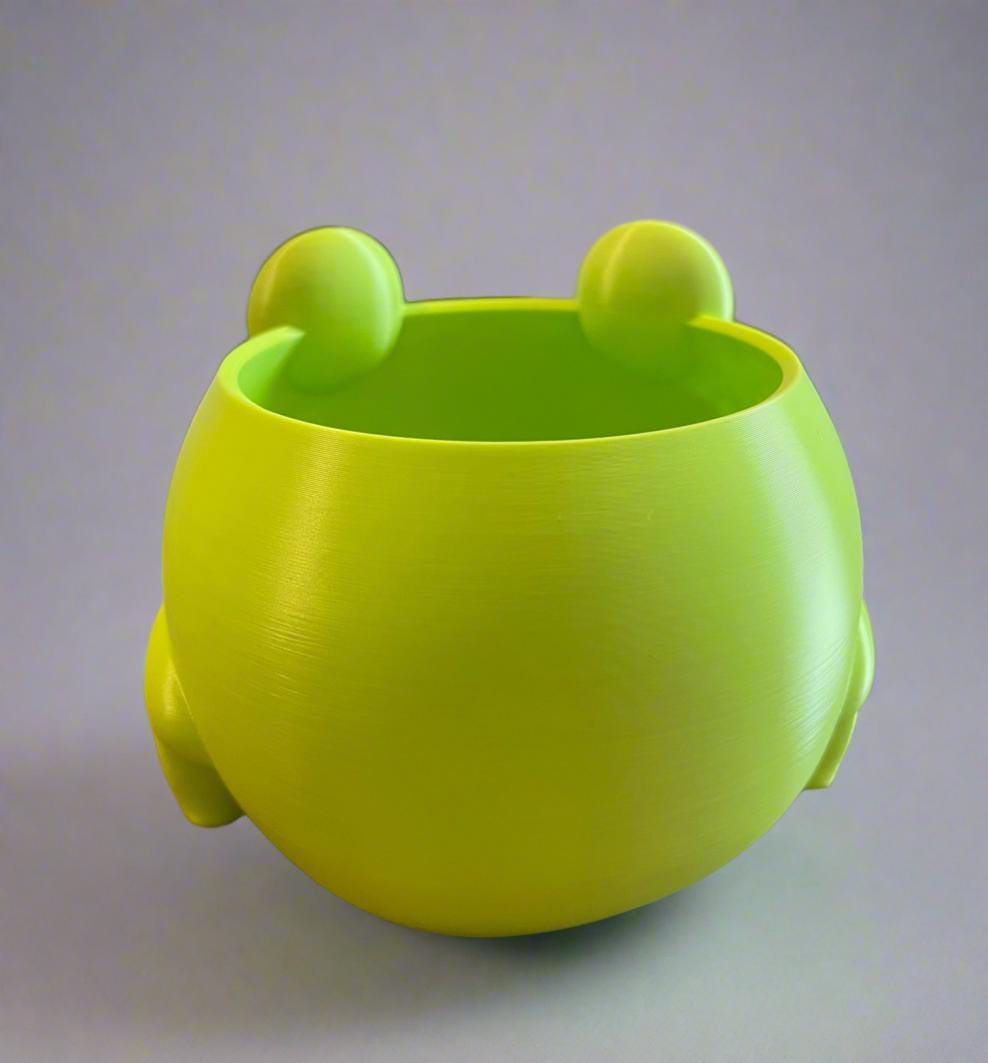 Toadally Green Frog Planter